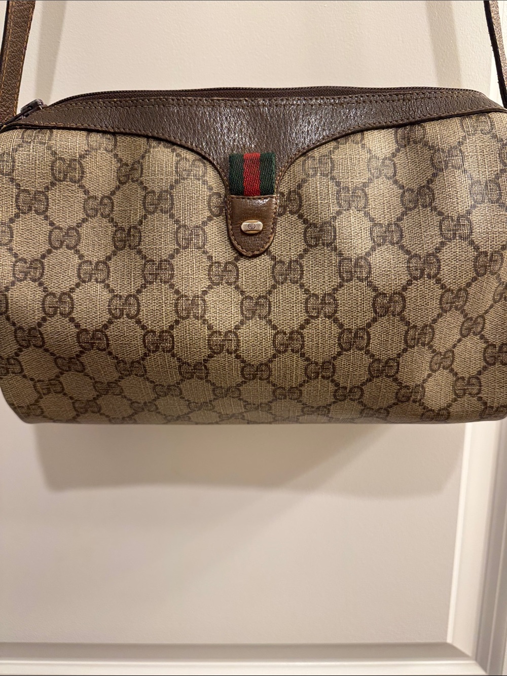Vintage Gucci Crossbody Bag - Picture 2 of 10